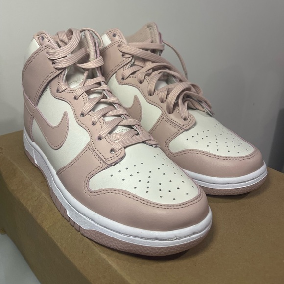 WOMENS DUNK HIGH ‘PINK OXFORD’ SIZE 6.5 - Picture 3 of 5